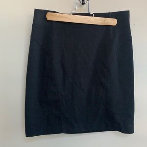 Black Micheal Kors stretchy skirt